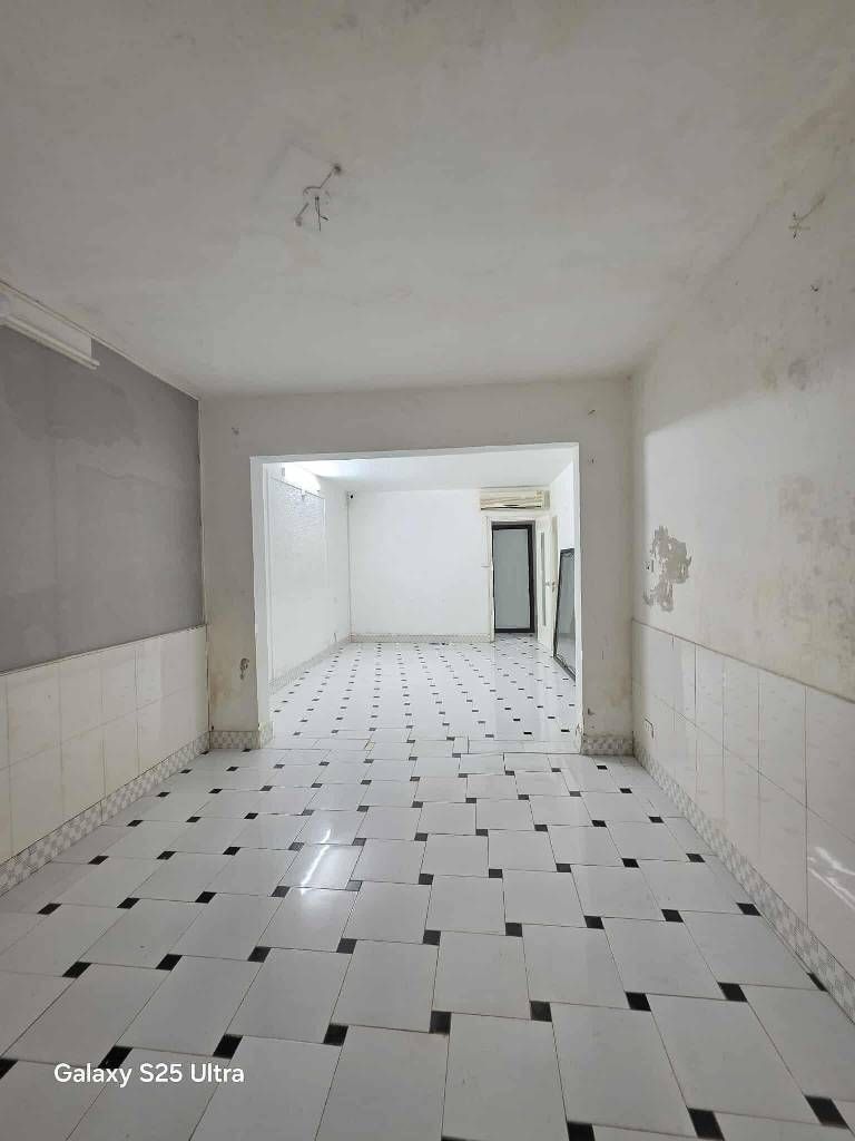 Bán nhà Nguyễn Trãi - diện tích 73.4m2 1 tầng - Căn hộ tầng 1, 4 ngủ 3WC - giá 7,5 tỷ