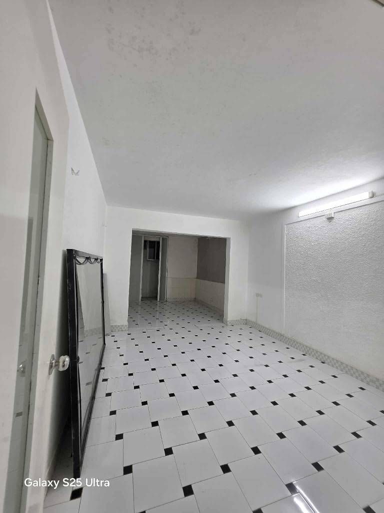 Bán nhà Nguyễn Trãi - diện tích 73.4m2 1 tầng - Căn hộ tầng 1, 4 ngủ 3WC - giá 7,5 tỷ