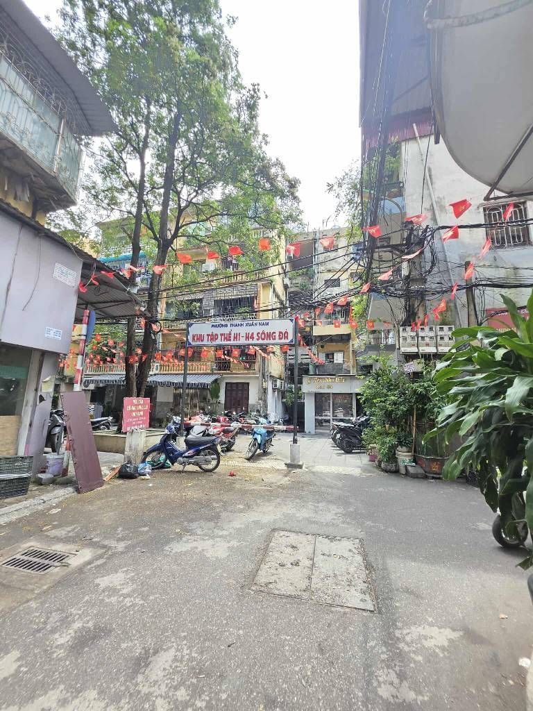 Bán nhà Nguyễn Trãi - diện tích 73.4m2 1 tầng - Căn hộ tầng 1, 4 ngủ 3WC - giá 7,5 tỷ