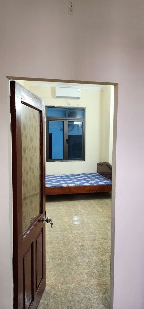 Bán nhà Thổ Quan - diện tích 27m2 5 tầng - Nhà đẹp hiếm có - giá 4,7 tỷ