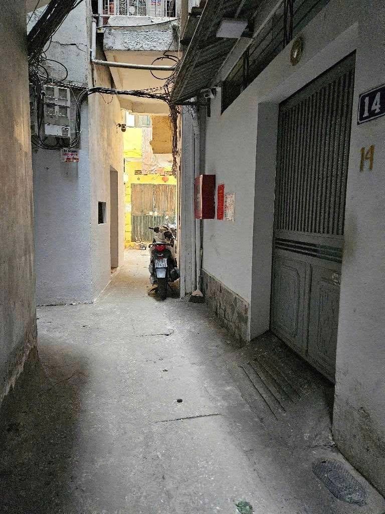 Bán nhà Trương Định - diện tích 26,4m2 3 tầng - Nhà đẹp hiếm có - giá 5,9 tỷ