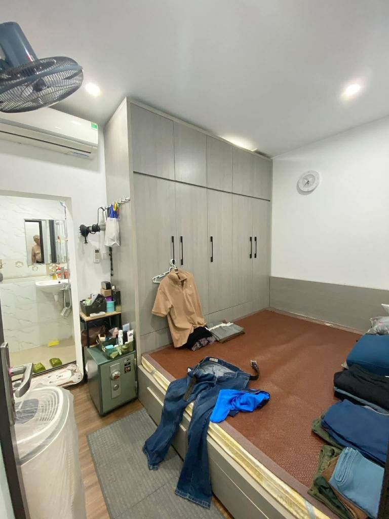 Bán nhà Đường Láng - diện tích 75m2 1 tầng - Full nội thất - giá 4,2 tỷ