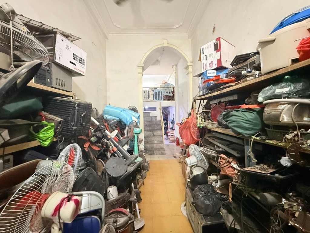 Bán nhà Định Công - diện tích 52m2 3 tầng - Nhà mặt phố - giá 23 tỷ