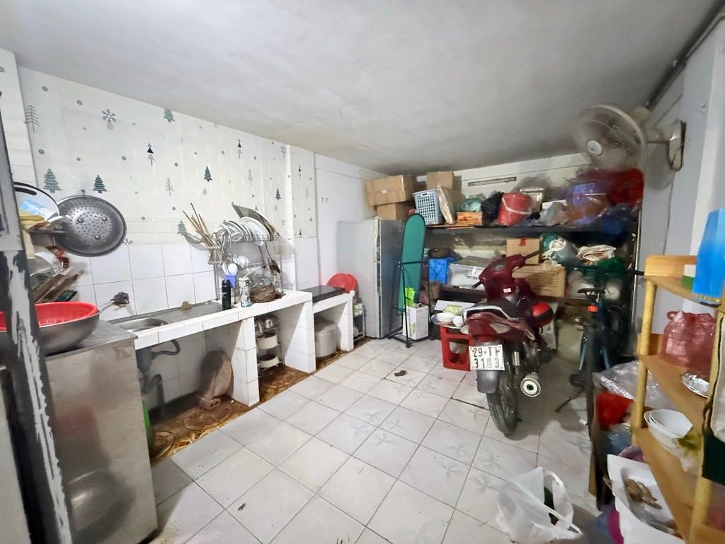 Bán nhà Định Công - diện tích 52m2 3 tầng - Nhà mặt phố - giá 23 tỷ