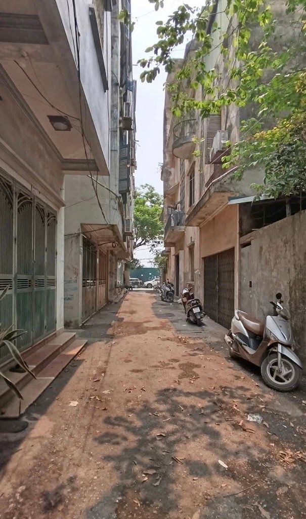 Bán nhà Thịnh Liệt - diện tích 28,1m2 4 tầng - Ô tô tránh - giá 7,3 tỷ