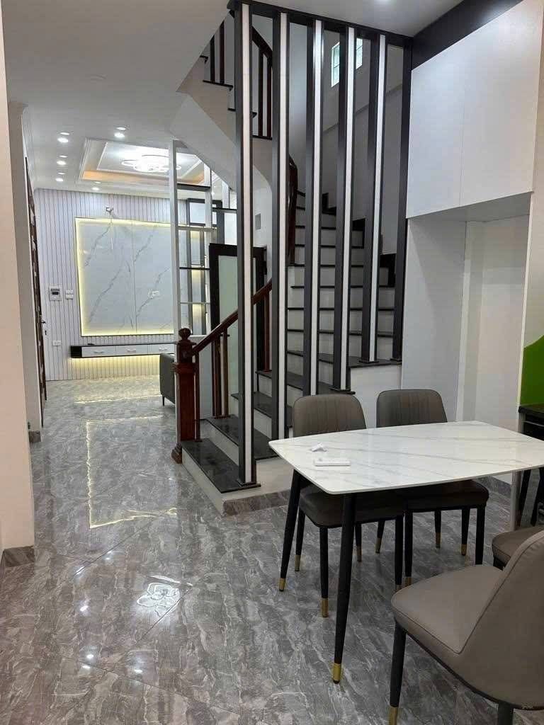 Bán nhà Đại Từ - diện tích 65m2 4 tầng - ô tô nhỏ qua - giá 9,7 tỷ