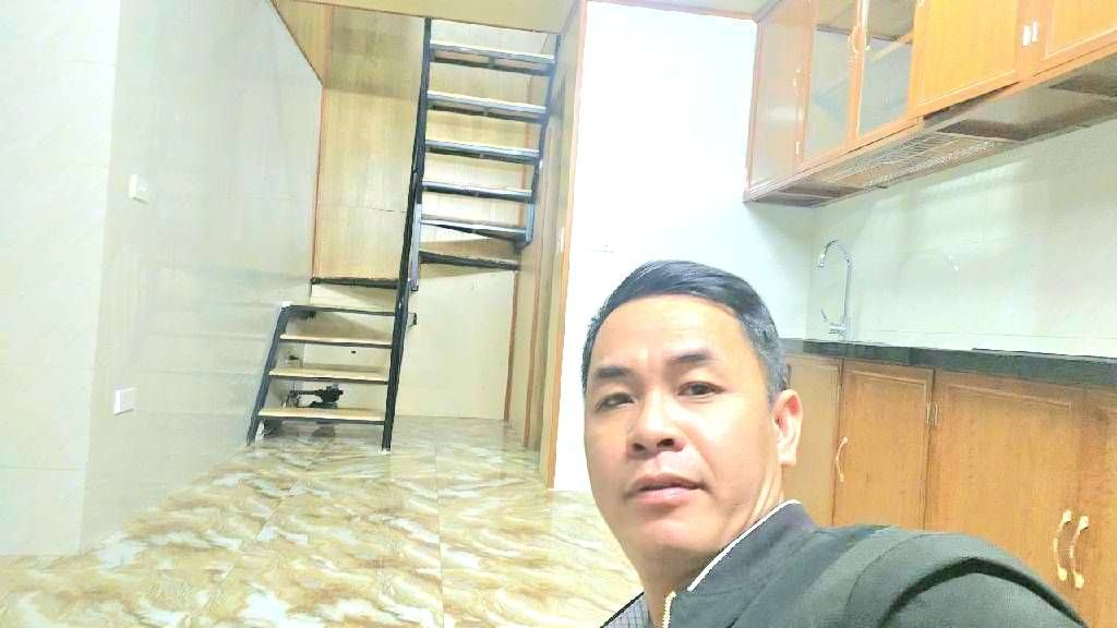 Bán nhà Nguyễn Xiển - diện tích 25m2 3 tầng - Nhà đẹp mới tặng full nội thất - giá 1,95 tỷ