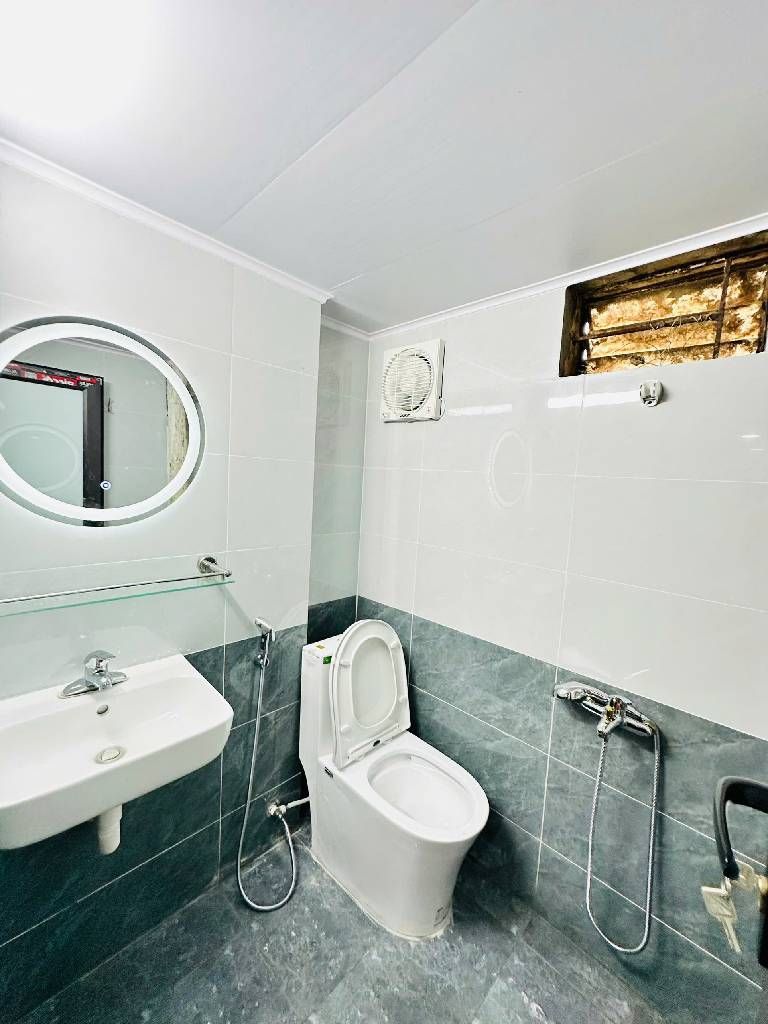 Bán nhà Ngụy Như Kon Tum - diện tích 35m2 1 tầng - Nhà mới đẹp full nội thất - giá 2,9 tỷ