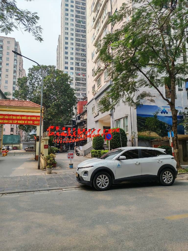 Bán nhà Ngụy Như Kon Tum - diện tích 35m2 1 tầng - Nhà mới đẹp full nội thất - giá 2,9 tỷ