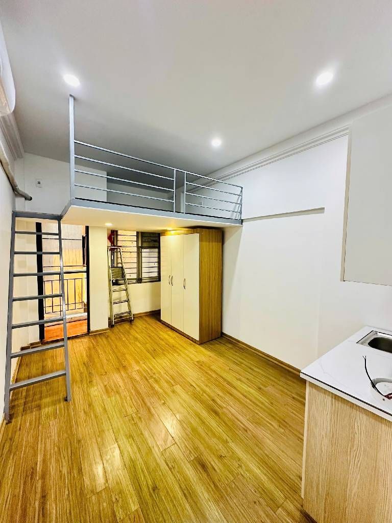 Bán nhà Triều Khúc - diện tích 34m2 5 tầng - Ô tô tránh - giá 9,5 tỷ