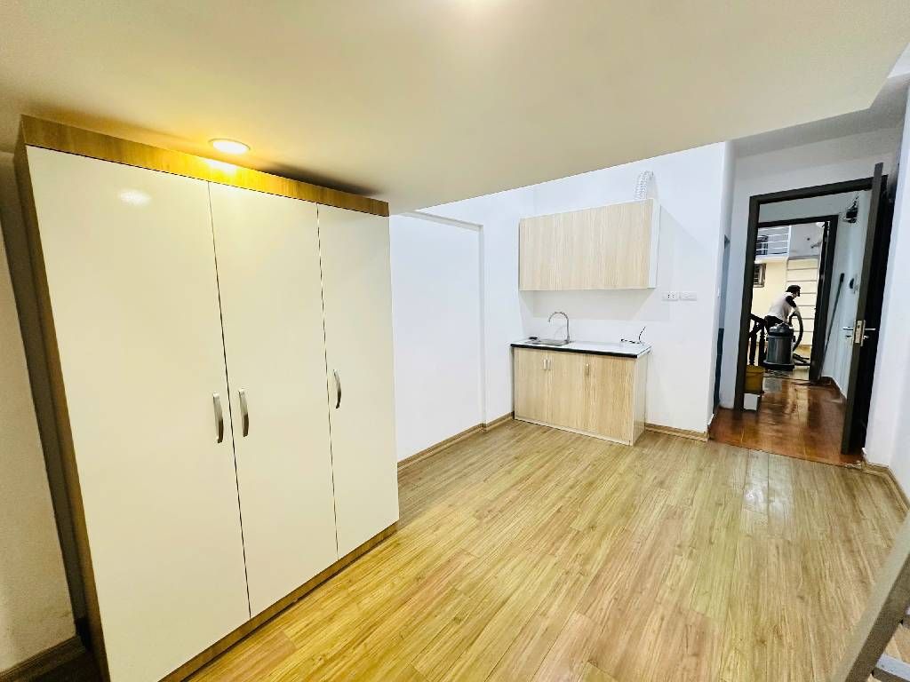 Bán nhà Triều Khúc - diện tích 34m2 5 tầng - Ô tô tránh - giá 9,5 tỷ