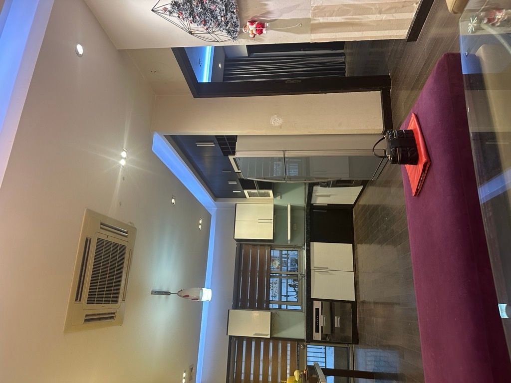 Bán nhà Nguyễn Đức Cảnh - diện tích 86m2 1 tầng - Chung cư 151 - giá 7,75 tỷ