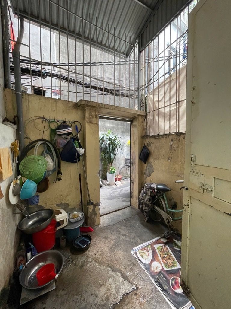 Bán nhà Thịnh Quang - diện tích 30m2 3 tầng - Sổ đỏ chính chủ - giá 8,8 tỷ