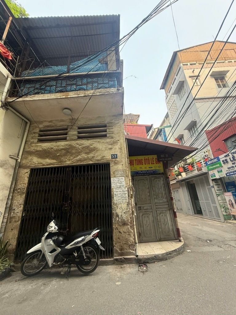 Bán nhà Lê Gia Đỉnh - diện tích 30m2 2 tầng - Mặt phố hiếm - giá 8,2 tỷ