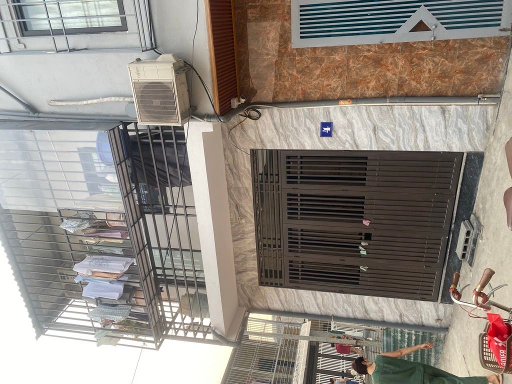 Bán nhà Định Công - diện tích 25,2m2 2 tầng - Nhà đẹp hiếm có - giá 1,99 tỷ