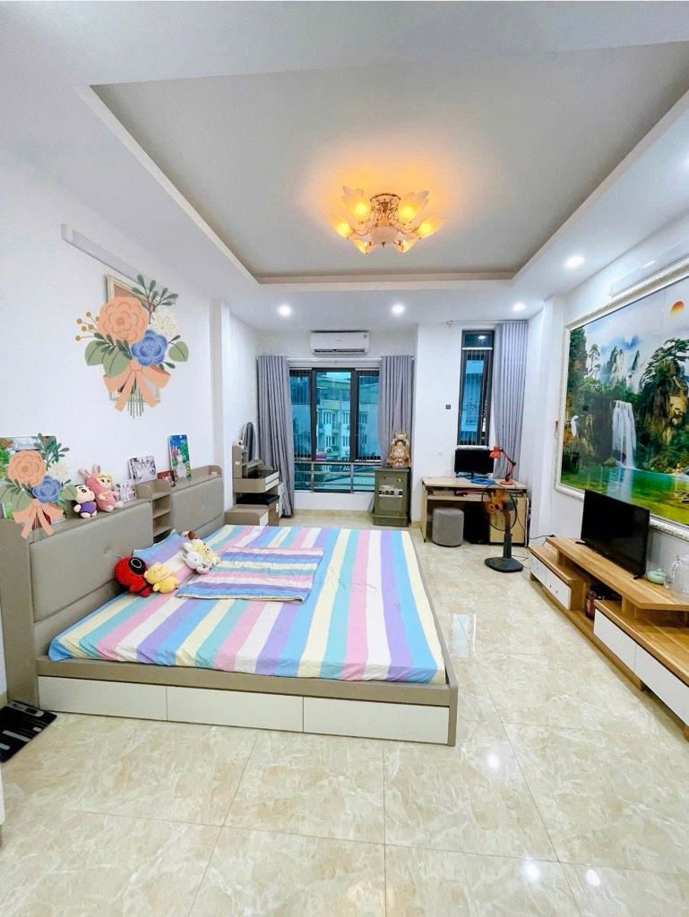 Bán nhà Đại Đồng - diện tích 85m2 5 tầng - Ô tô tránh - giá 22,9 tỷ