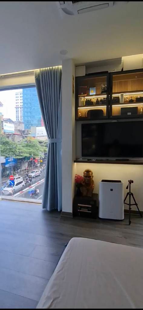 Bán nhà Nguyễn Lương Bằng - diện tích 23m2 7 tầng - MẶT PHỐ - LÔ GÓC - giá 14,5 tỷ