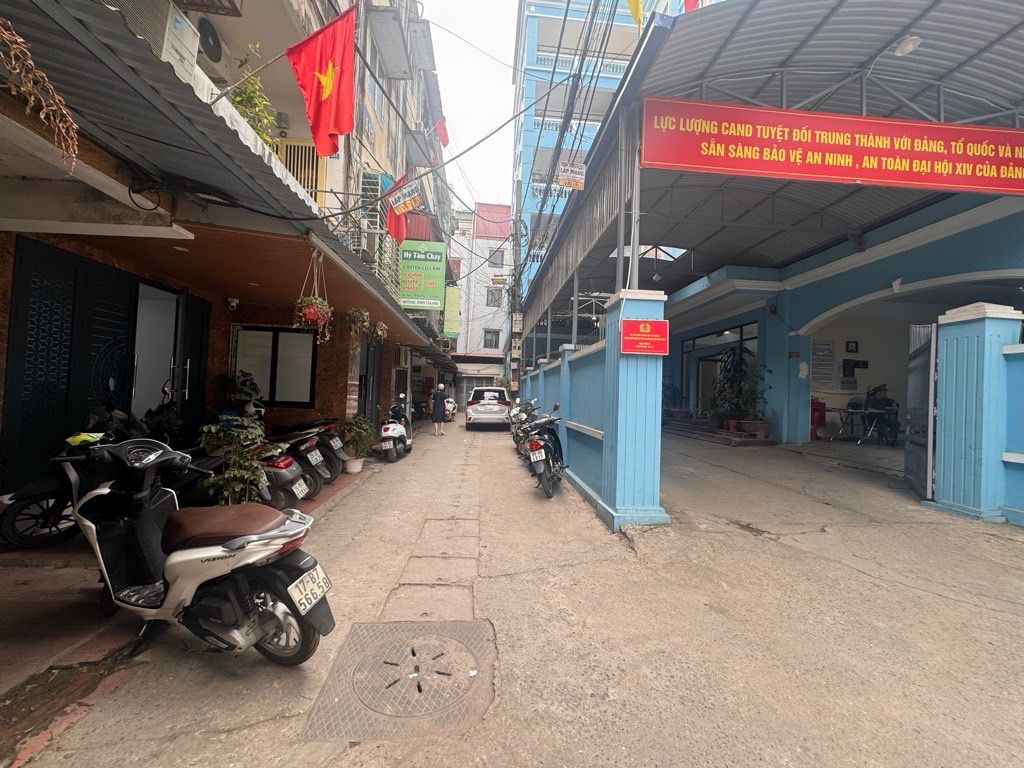 Bán nhà Dương Văn Bé - diện tích 45.5m2 1 tầng - ô tô đỗ cửa - giá 7 tỷ