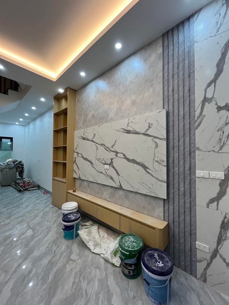 Bán nhà Minh Khai - diện tích 32.6m2 4 tầng - Ô TÔ DỪNG ĐỖ CÁCH NHÀ 10m - giá 8,9 tỷ