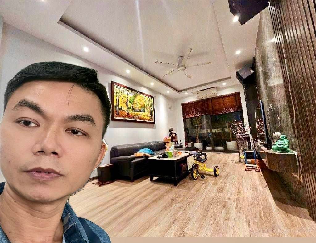 Bán nhà Tân Mai - diện tích 40,6m2 5 tầng - Mặt ngõ thông ô tô qua nhà - giá 9,3 tỷ