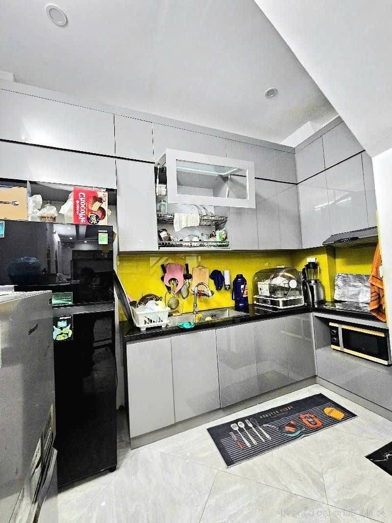 Bán nhà Tân Mai - diện tích 40,6m2 5 tầng - Mặt ngõ thông ô tô qua nhà - giá 9,3 tỷ