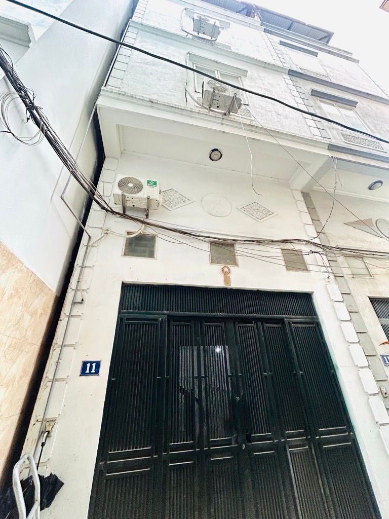 Bán nhà Hưng Phúc - diện tích 36m2 5 tầng - Nhà đẹp gần phố - giá 7,9 tỷ