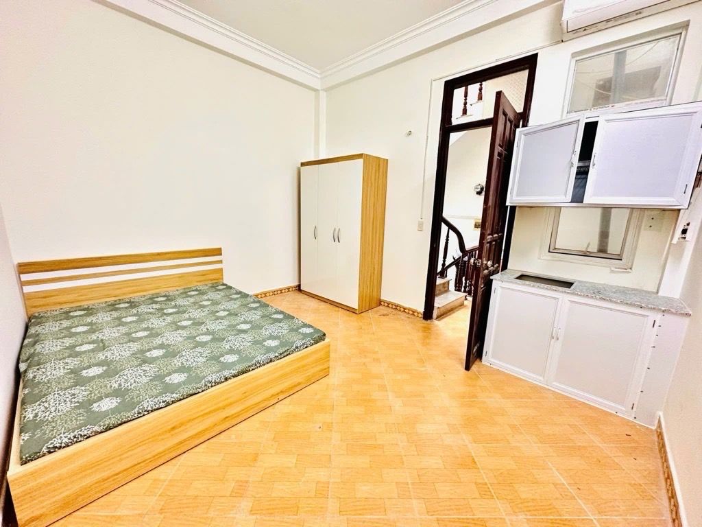 Bán nhà Hưng Phúc - diện tích 36m2 5 tầng - Nhà đẹp gần phố - giá 7,9 tỷ