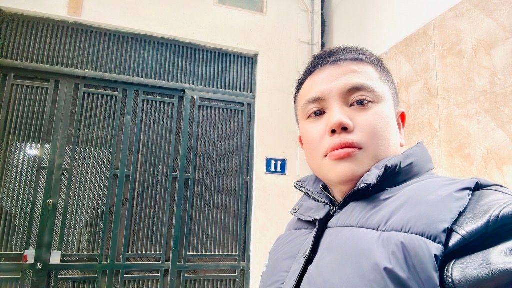 Bán nhà Hưng Phúc - diện tích 36m2 5 tầng - Nhà đẹp gần phố - giá 7,9 tỷ