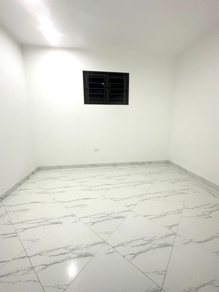 Bán nhà Vĩnh Hưng - diện tích 36m2 2 tầng - cách ô tô tránh 10 bước đi bộ - giá 3,1 tỷ