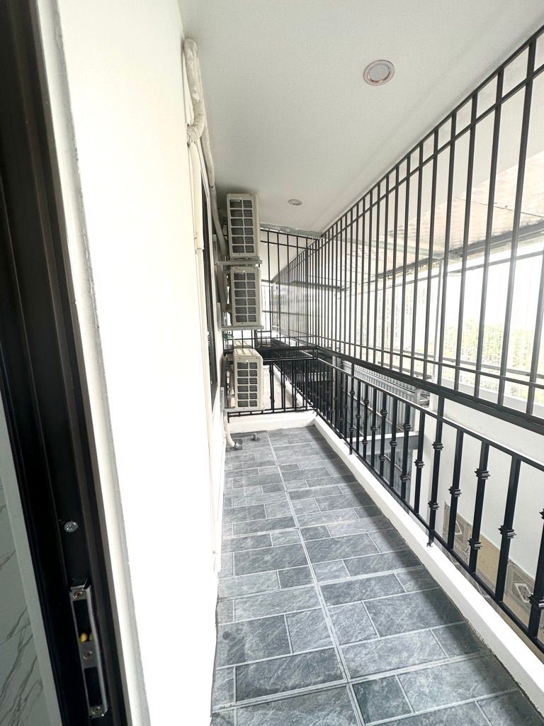 Bán nhà Vĩnh Hưng - diện tích 39m2 2 tầng - ô tô tránh 10 bước đi bộ - giá 3,1 tỷ