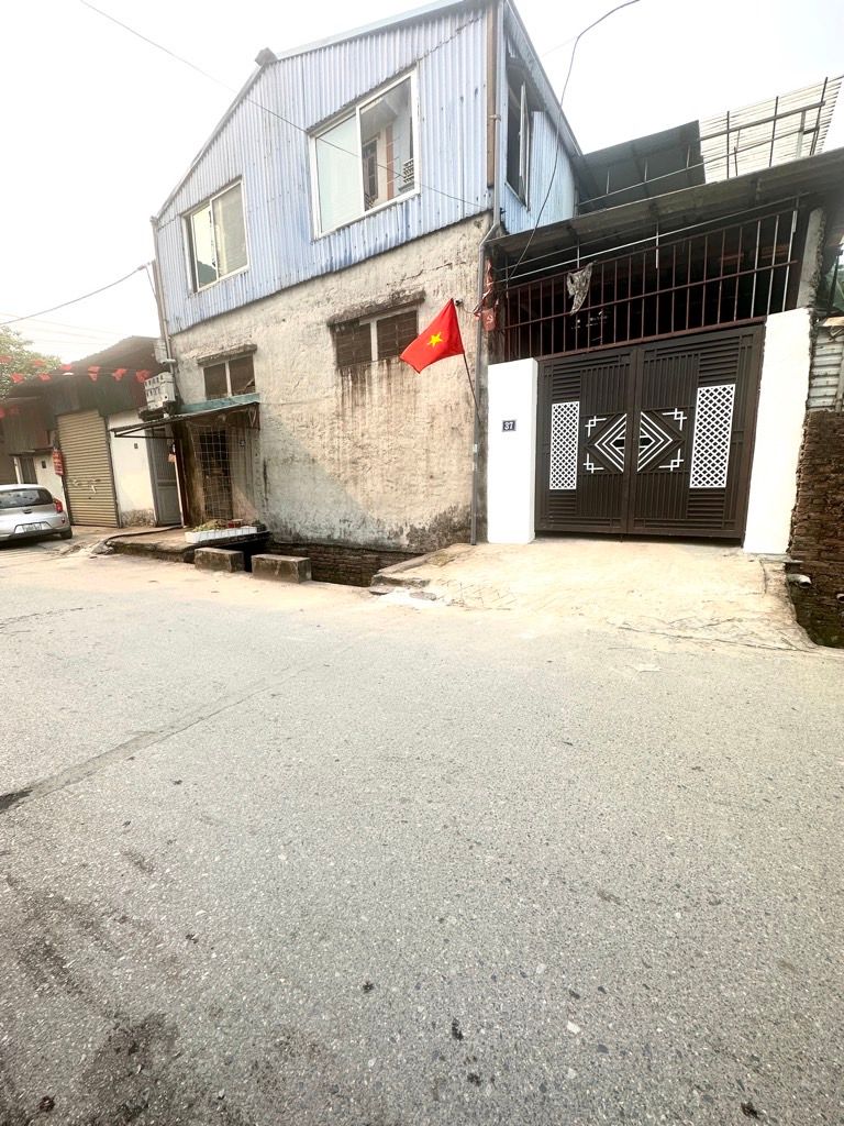 Bán nhà Vĩnh Hưng - diện tích 39m2 2 tầng - ô tô tránh 10 bước đi bộ - giá 3,1 tỷ