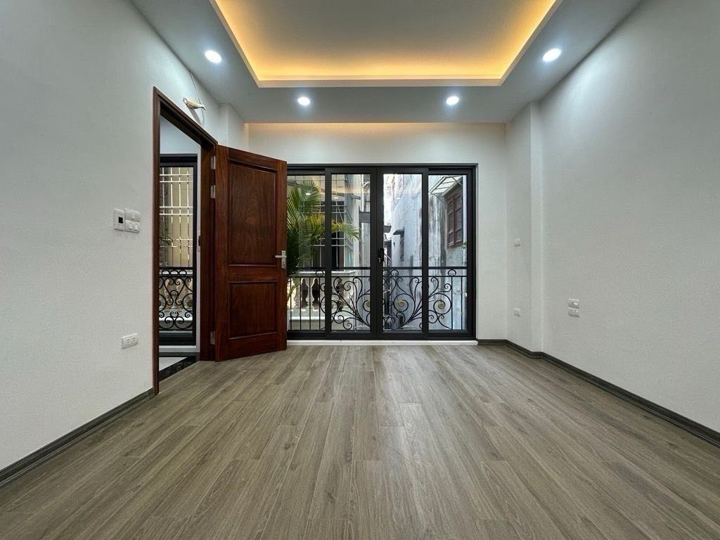 Bán nhà Gốc Đề - diện tích 40.5m2 4 tầng - Ô TÔ MẶT - giá 9,6 tỷ