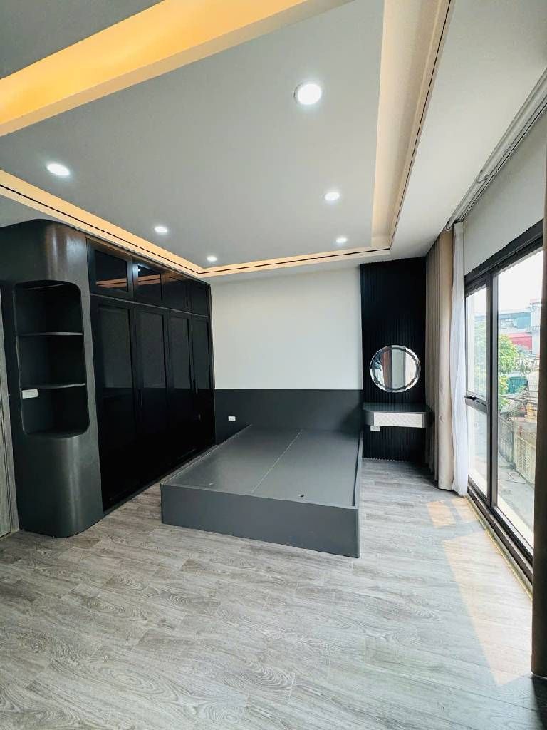 Bán nhà Nam Dư - diện tích 36.8m2 7 tầng - Ô tô vào nhà - giá 15,2 tỷ