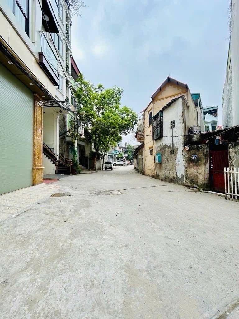 Bán nhà Nam Dư - diện tích 36.8m2 7 tầng - Ô tô vào nhà - giá 15,2 tỷ