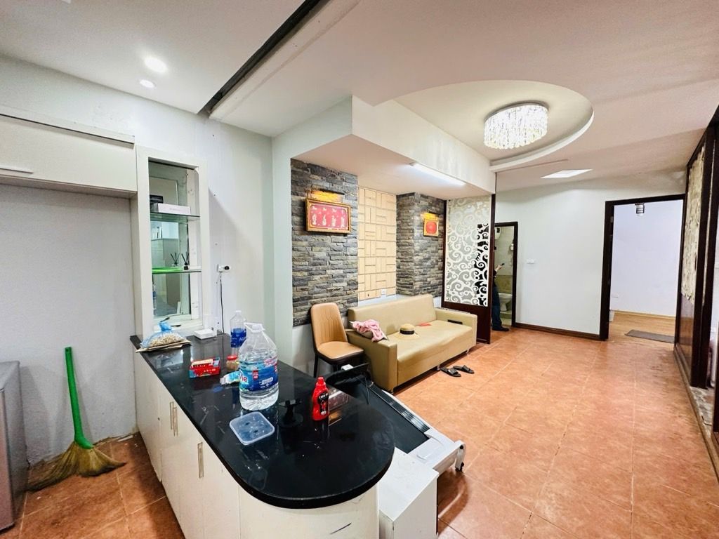 Bán nhà Khuất Duy Tiến - diện tích 122m2 1 tầng - Căn góc 3 ngủ thoáng mát - giá 9,7 tỷ