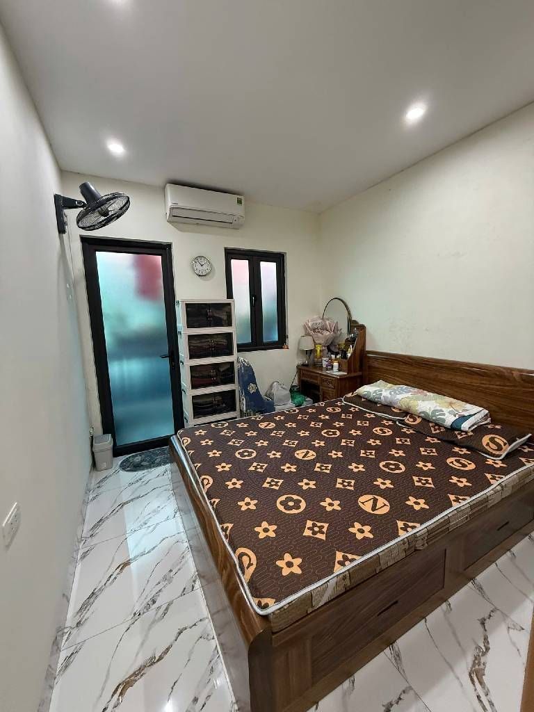 Bán nhà Đường Đôi Tân Khai - diện tích 32m2 2 tầng - Nhà đẹp gần phố - giá 2,58 tỷ