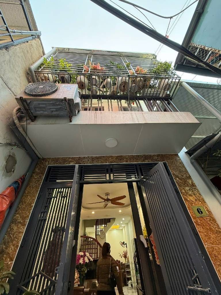 Bán nhà Đường Đôi Tân Khai - diện tích 32m2 2 tầng - Nhà đẹp gần phố - giá 2,58 tỷ