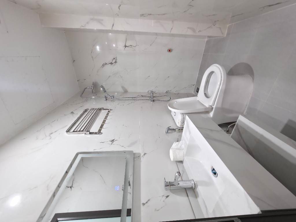 Bán nhà Nguyễn Văn Viên - diện tích 30m2 5 tầng - Nhà Đẹp Ở Ngay - giá 7,9 tỷ