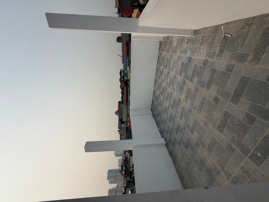 Bán nhà Đại Từ - diện tích 33m2 6 tầng - Thang máy, ô tô vào trong nhà - giá 10,9 tỷ