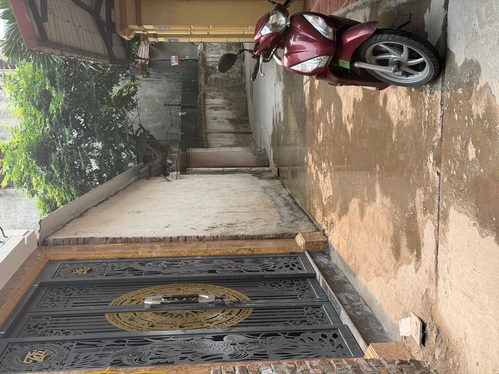 Bán nhà Đại Từ - diện tích 33m2 6 tầng - Thang máy, ô tô vào trong nhà - giá 10,9 tỷ