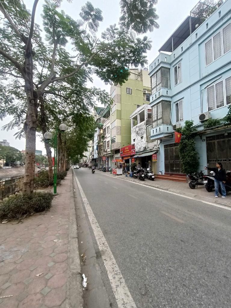 Bán nhà Bờ Sông Sét - diện tích 104m2 1 tầng - ô tô tránh - giá 21,5 tỷ