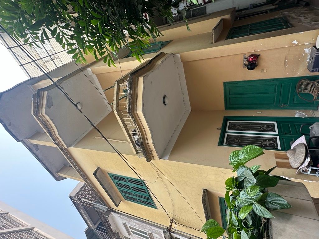 Bán nhà Giảng Võ - diện tích 85m2 3 tầng - Phố Víp, giá 13,98 tỷ