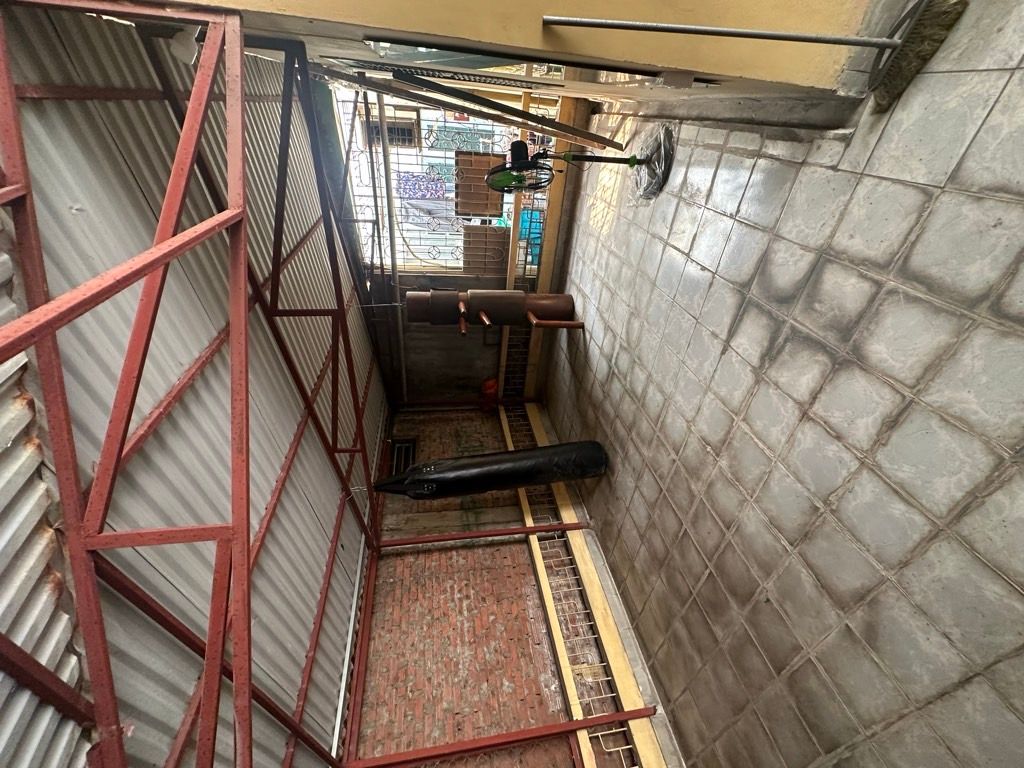 Bán nhà Giảng Võ - diện tích 85m2 3 tầng - Phố Víp, giá 13,98 tỷ