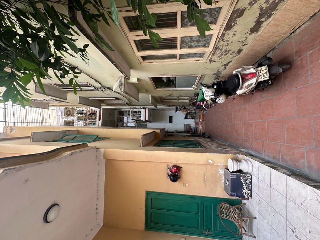 Bán nhà Giảng Võ - diện tích 85m2 3 tầng - Phố Víp, giá 13,98 tỷ