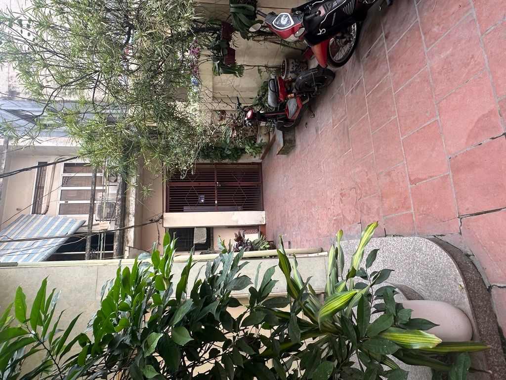 Bán nhà Giảng Võ - diện tích 85m2 3 tầng - Phố Víp, giá 13,98 tỷ