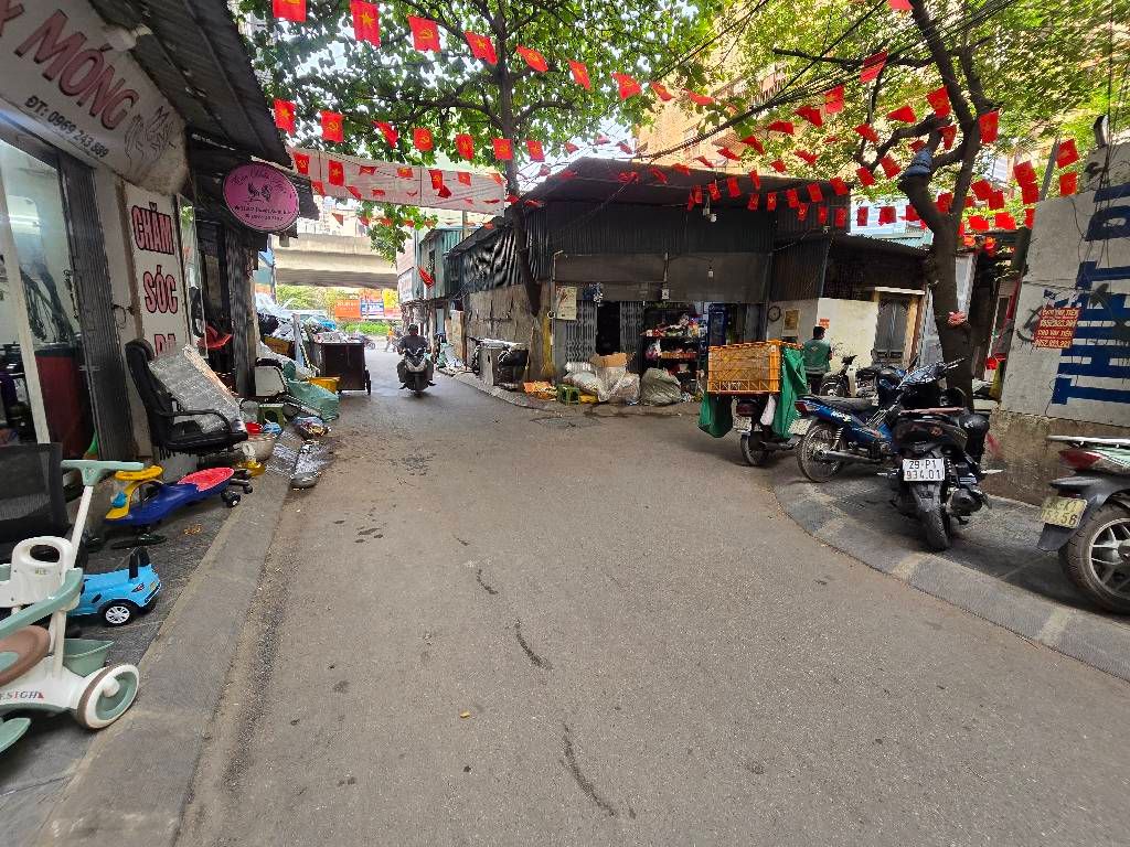 Bán nhà Ngõ 1 Khuất Duy Tiến - diện tích 36.6m2 1 tầng - Lô góc - giá 4,5 tỷ