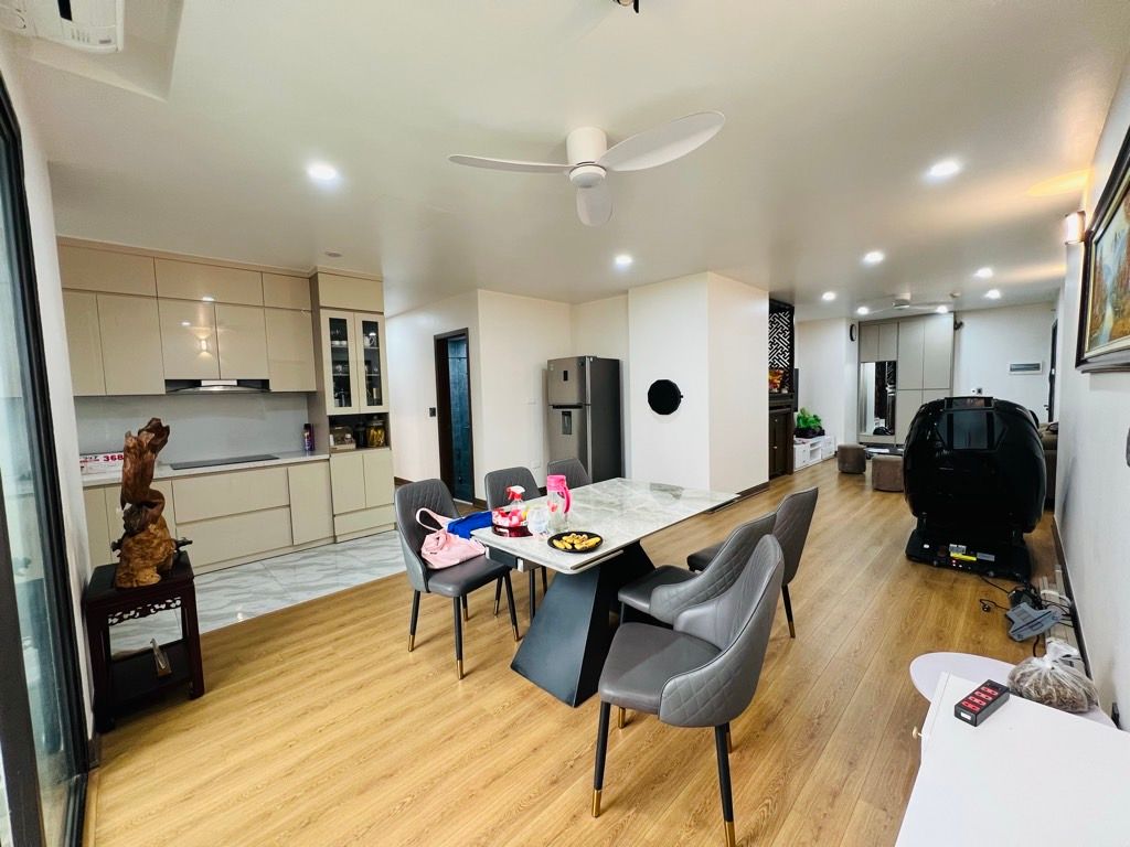 Bán nhà Lĩnh Nam - diện tích 96.5m2 1 tầng - Căn hộ lô góc hai thoáng - giá 8,6 tỷ