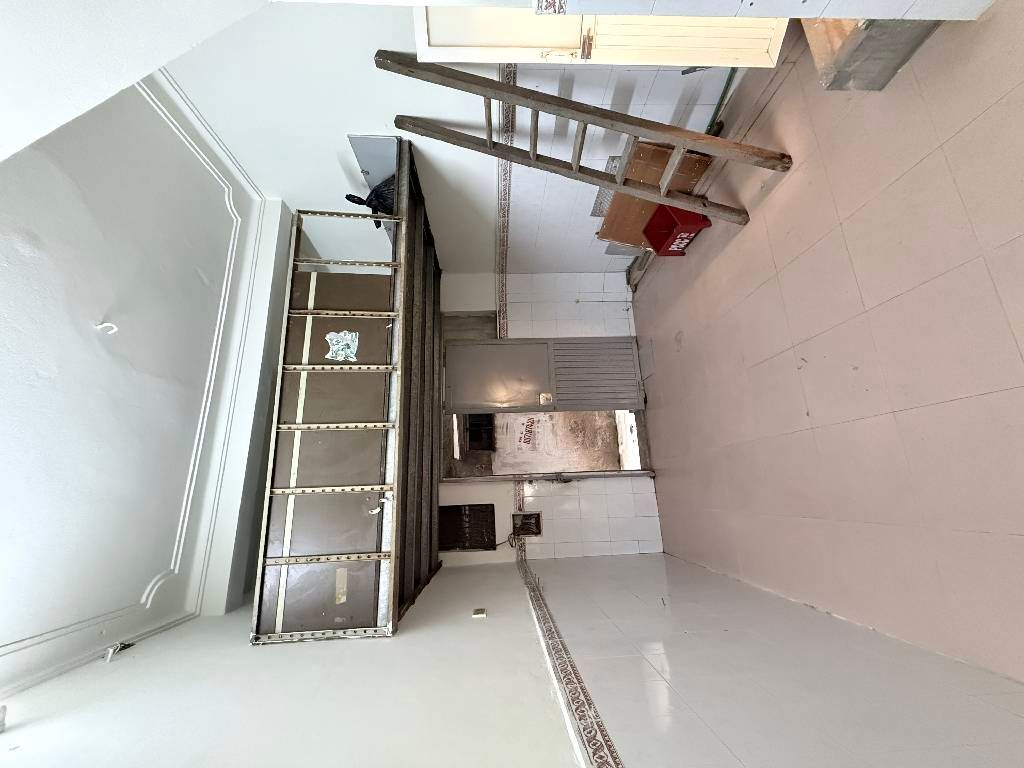 Bán nhà Khương Thượng - diện tích 30,1m2 4,5 tầng - Mặt phố + Mặt ngõ - giá 11,5 tỷ