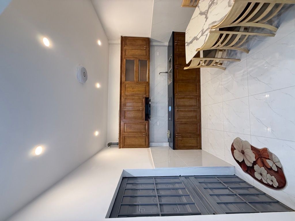 Bán nhà Vĩnh Hưng - diện tích 34m2 4 tầng - Lô góc 3 mặt ngõ - giá 8,4 tỷ