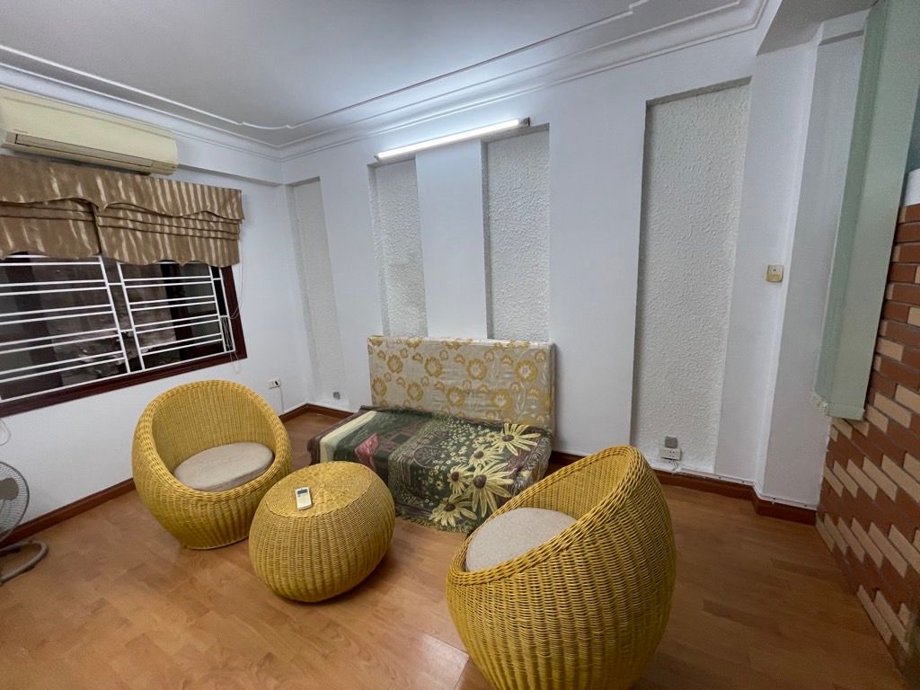 Bán nhà Thổ Quan - diện tích 20m2 6 tầng - Cực hot, nhà đẹp hiếm có - giá 6 tỷ